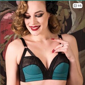 What Katie Did Cathedral bra 36B